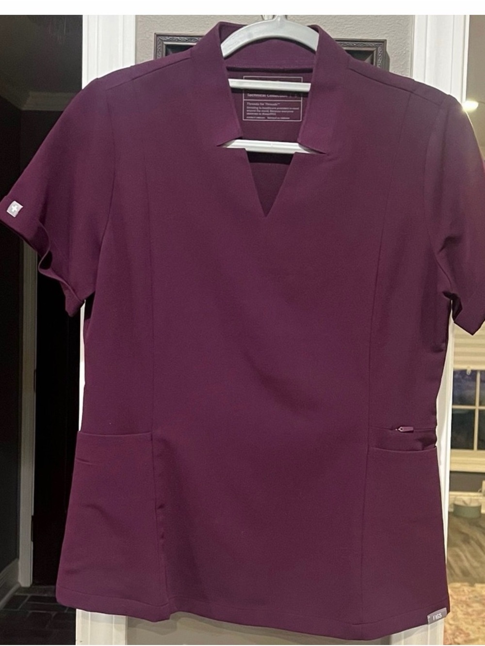 Figs set Women's Short Sleeve V-Notch Scrub Top - Plum with joggers